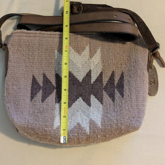 Handmade Wool Crossbody Purse MZ Fairtrade - Picture 5 of 7